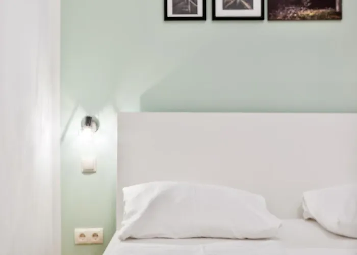 522 Mbits Wifi Air Con Free Parking