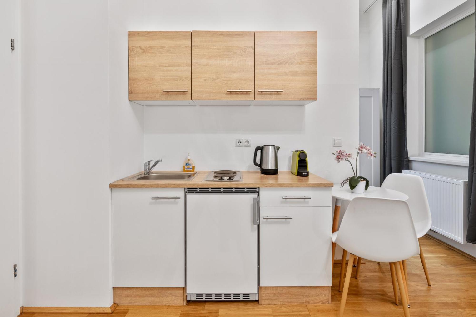 522 Mbits Wifi Air Con Free Parking Apartment
